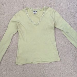 Long sleeved V neck